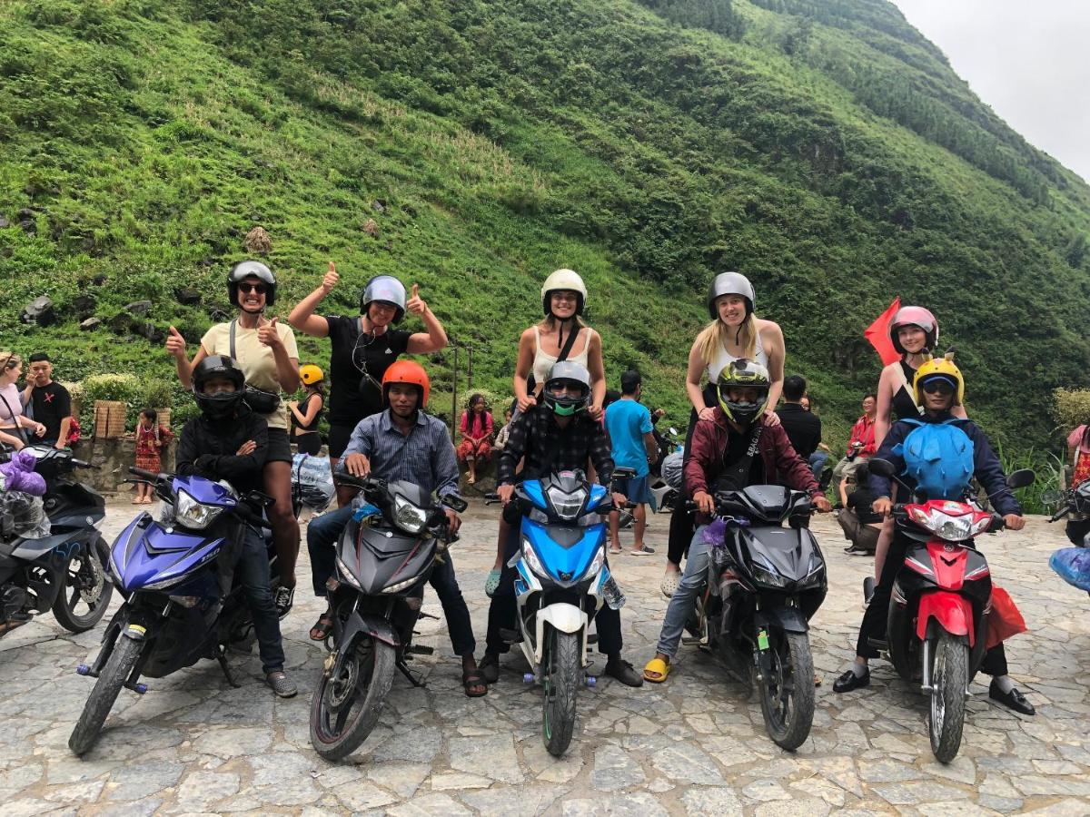 Hg Hostel Provide Tours & Motorbikes Ha Giang Exterior foto
